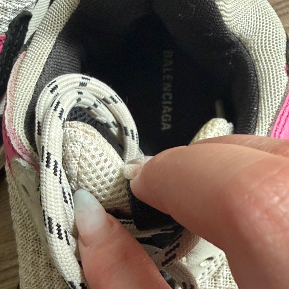 Balenciaga Chunky Sneaker in White, Black & Pink - Picture 4 of 5